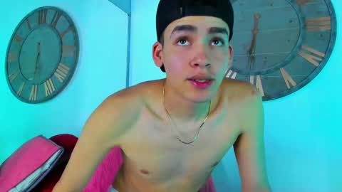 Mike 0233 online show from 01.21.25