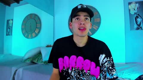 Mike 0233 online show from 01.23.25