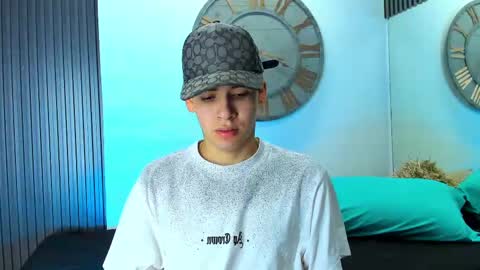 Mike 0233 online show from 02.15.25