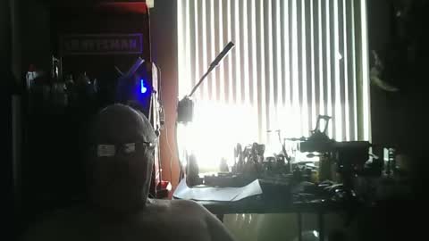Snapshot of mike_allen4 chatting on 04.11.26 mike_allen4 online show from 04.11.26