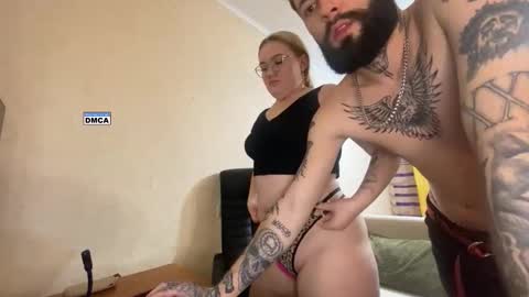 Snapshot of mike_and_anna_ chatting on 11.09.25 Mike and anna online show from 11.09.25