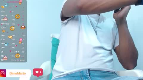 Snapshot of mike_black_22 chatting on 09.10.25 Mike online show from 09.10.25