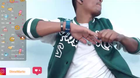 Snapshot of mike_black_22 chatting on 09.18.25 Mike online show from 09.18.25