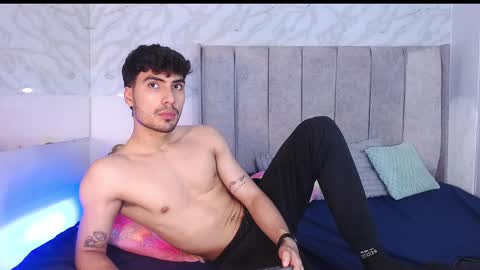 Snapshot of mike_collim chatting on 01.07.25 Mike online show from 01.07.25