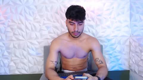 Snapshot of mike_collim chatting on 01.14.25 Mike online show from 01.14.25