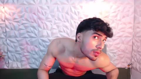 Snapshot of mike_collim chatting on 01.16.25 Mike online show from 01.16.25