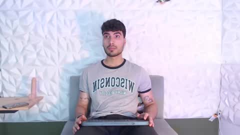 Snapshot of mike_collim chatting on 01.17.25 Mike online show from 01.17.25