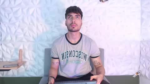 Snapshot of mike_collim chatting on 01.17.25 Mike online show from 01.17.25