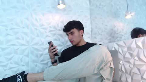 Snapshot of mike_collim chatting on 02.01.25 Mike online show from 02.01.25