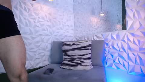 Snapshot of mike_collim chatting on 02.04.25 Mike online show from 02.04.25