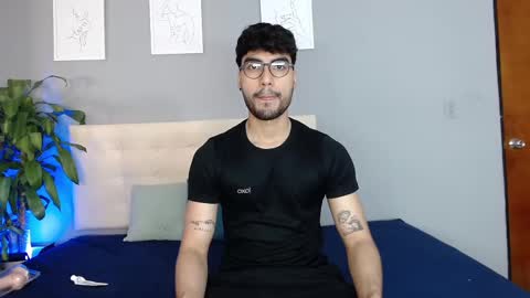 Snapshot of mike_collim chatting on 02.18.25 Mike online show from 02.18.25