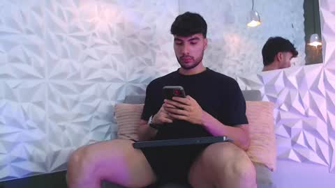 Snapshot of mike_collim chatting on 02.20.25 Mike online show from 02.20.25