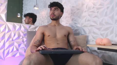 Snapshot of mike_collim chatting on 02.27.25 Mike online show from 02.27.25