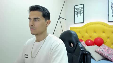 Snapshot of mike_conors chatting on 02.20.26 Mike online show from 02.20.26