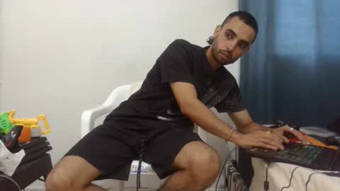 mike_leonrey22 online show from 12.05.25