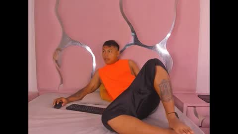 mikeandmoonasm online show from 10.21.25