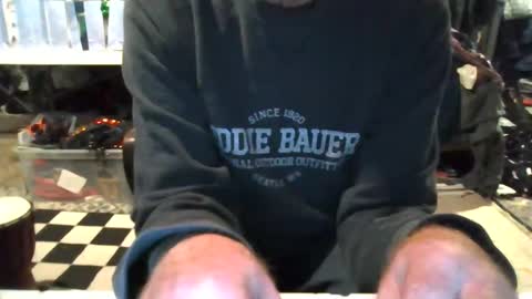 Snapshot of mikeb3200 chatting on 02.03.25 mikeb3200 online show from 02.03.25