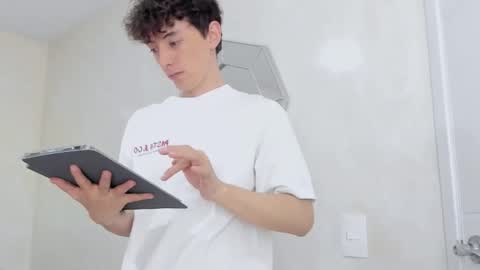 Mikebelf4 online show from 12.17.25