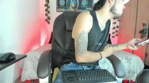 mikee_scooth online show from 02.09.25