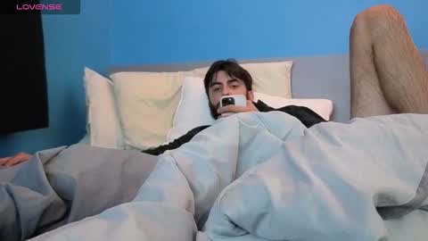 Snapshot of mikehawk1589 chatting on 10.15.25 mikehawk1589 online show from 10.15.25