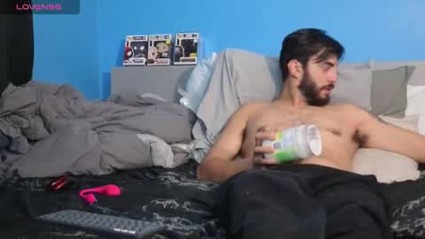 Snapshot of mikehawk1589 chatting on 11.03.25 mikehawk1589 online show from 11.03.25