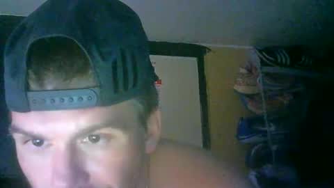 Snapshot of mikemike11k chatting on 01.10.25 mikemike11k online show from 01.10.25