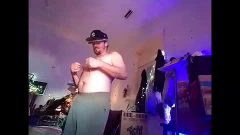 Snapshot of mikemike11k chatting on 01.17.25 mikemike11k online show from 01.17.25