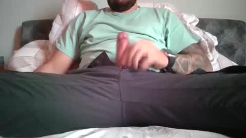 Snapshot of mikerr22 chatting on 10.02.25 Mike online show from 10.02.25