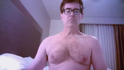 Snapshot of mikewulds chatting on 01.11.25 Mike online show from 01.11.25