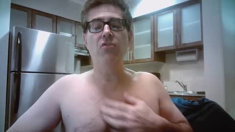 Snapshot of mikewulds chatting on 02.05.25 Mike online show from 02.05.25