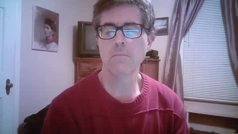 Snapshot of mikewulds chatting on 02.12.25 Mike online show from 02.12.25