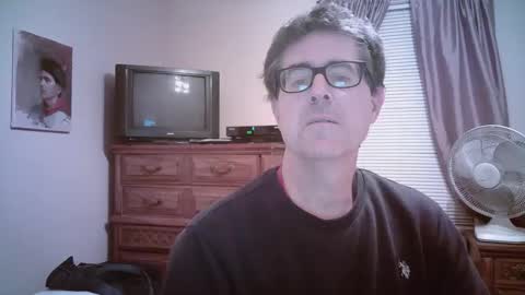 Snapshot of mikewulds chatting on 03.04.25 Mike online show from 03.04.25