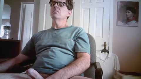 Snapshot of mikewulds chatting on 09.17.25 Mike online show from 09.17.25