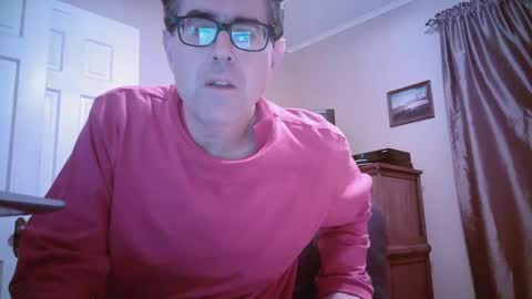 Snapshot of mikewulds chatting on 10.09.25 Mike online show from 10.09.25