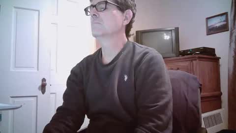 Snapshot of mikewulds chatting on 10.25.25 Mike online show from 10.25.25