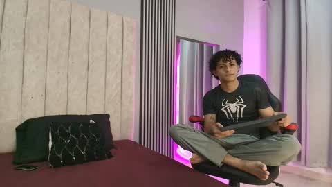 mikey_banji online show from 09.10.25