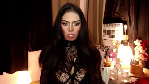 Snapshot of mikeyalawi03 chatting on 10.27.25 Mistress MikeyAlawi online show from 10.27.25