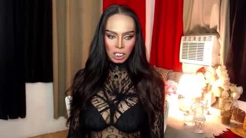 Snapshot of mikeyalawi03 chatting on 11.18.25 Mistress MikeyAlawi online show from 11.18.25