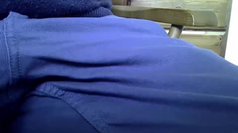 Snapshot of mikeybed chatting on 12.03.24 mikeybed online show from 12.03.24