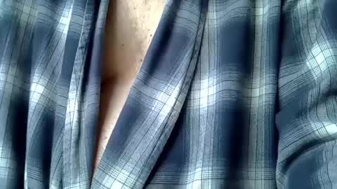 Snapshot of mikeybed chatting on 02.19.25 mikeybed online show from 02.19.25