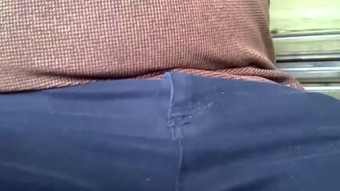 Snapshot of mikeybed chatting on 10.09.25 mikeybed online show from 10.09.25