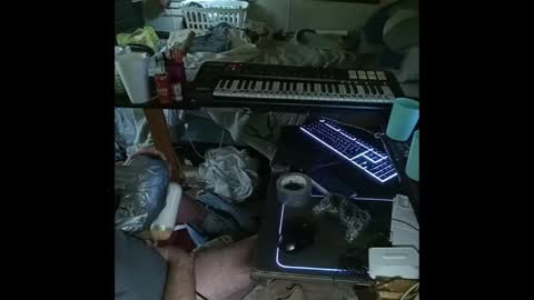 Snapshot of mikeylikesit38 chatting on 12.04.24 Mikey online show from 12.04.24