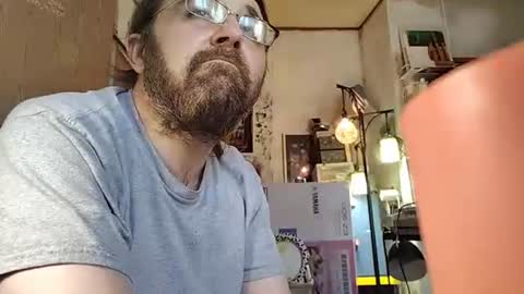 Snapshot of mikeylikesit38 chatting on 01.09.25 Mikey online show from 01.09.25