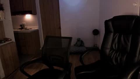 Snapshot of mikeyvioleta chatting on 09.23.25 VIOLETAMIKE online show from 09.23.25