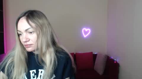 Snapshot of mikkey_mouse8 chatting on 02.03.26 Adalina online show from 02.03.26