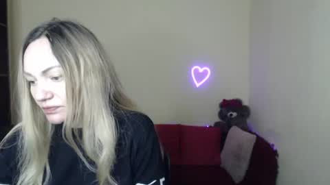 Snapshot of mikkey_mouse8 chatting on 02.05.26 Adalina online show from 02.05.26