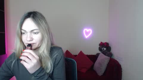 Snapshot of mikkey_mouse8 chatting on 02.20.26 Adalina online show from 02.20.26