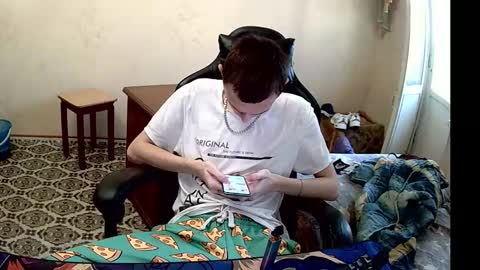 MikkiForus online show from 09.11.25