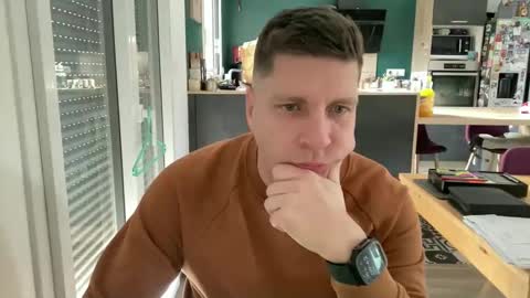 Snapshot of miklp8463 chatting on 02.04.26 miklp8463 online show from 02.04.26