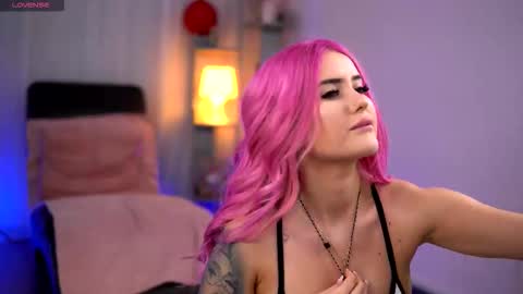 Snapshot of miky_lust chatting on 02.22.26 Miky online show from 02.22.26